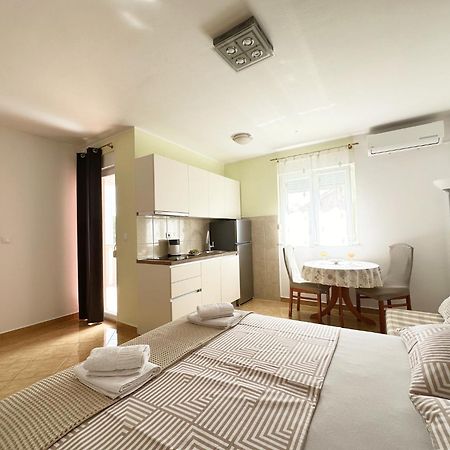 Apartments Villa Miranda Vodice Ngoại thất bức ảnh