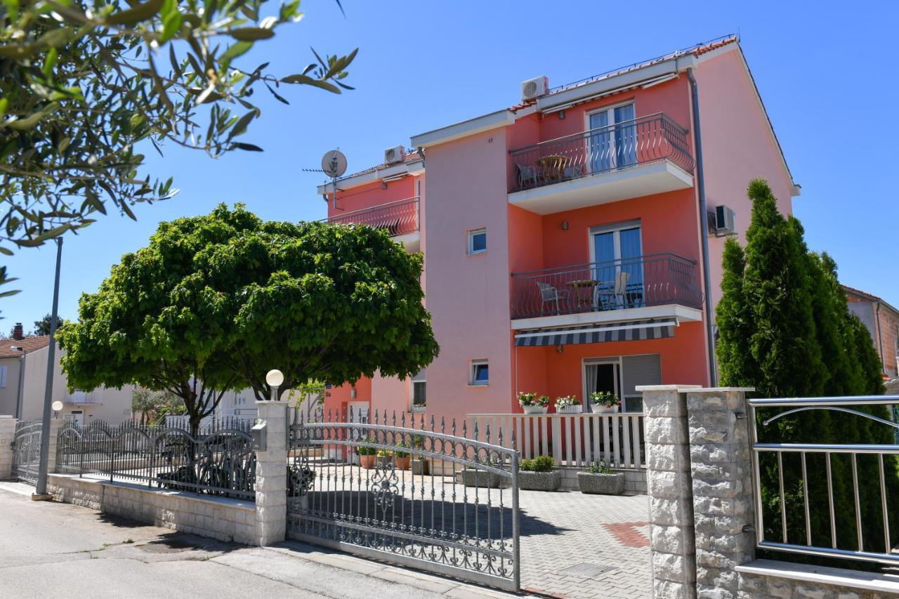 Apartments Villa Miranda Vodice Ngoại thất bức ảnh