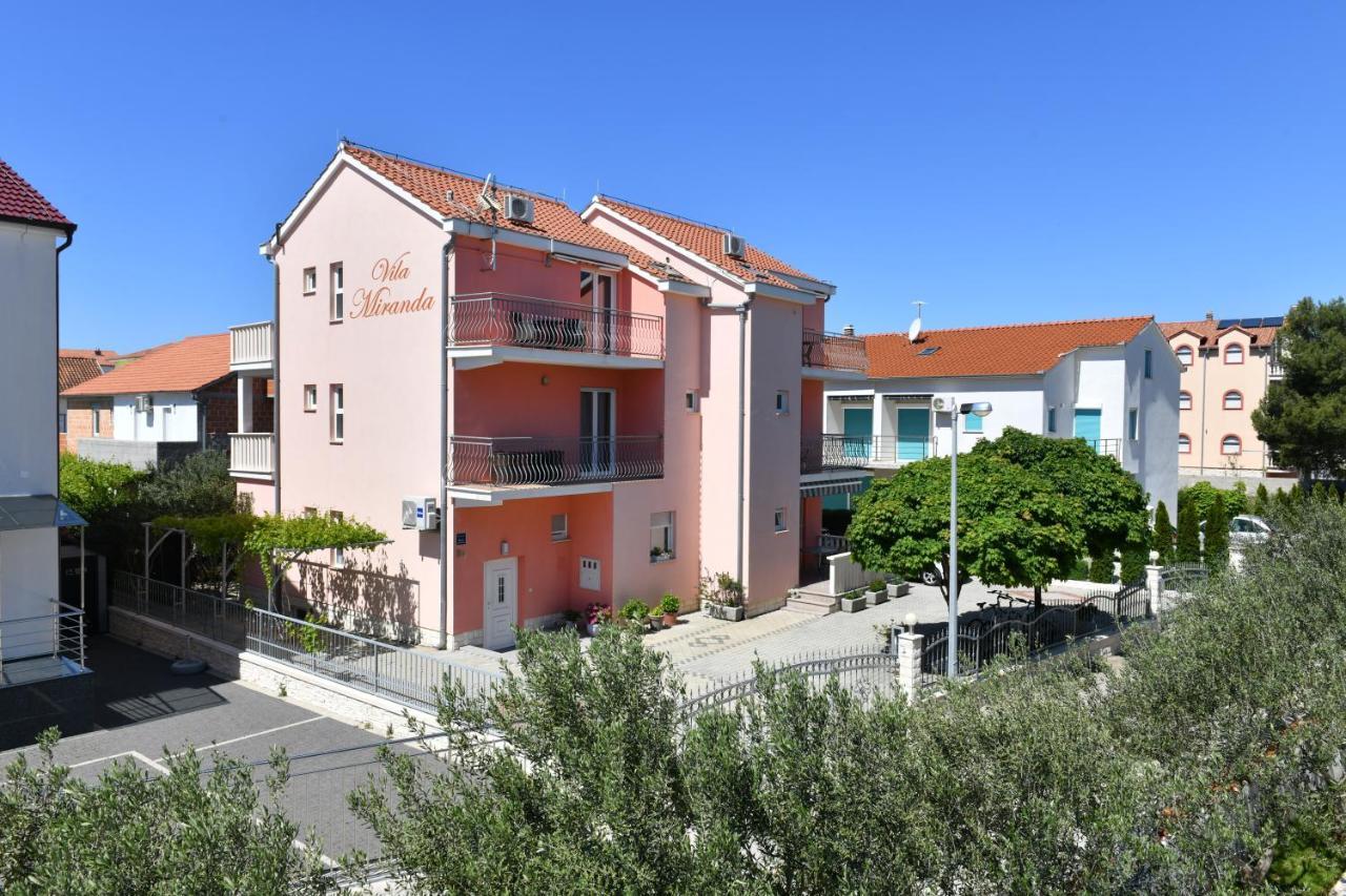 Apartments Villa Miranda Vodice Ngoại thất bức ảnh