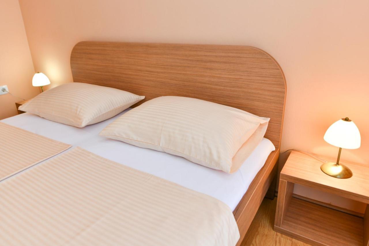 Apartments Villa Miranda Vodice Ngoại thất bức ảnh