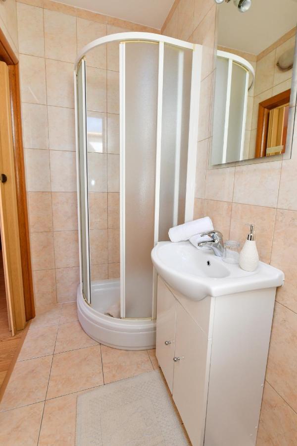 Apartments Villa Miranda Vodice Ngoại thất bức ảnh