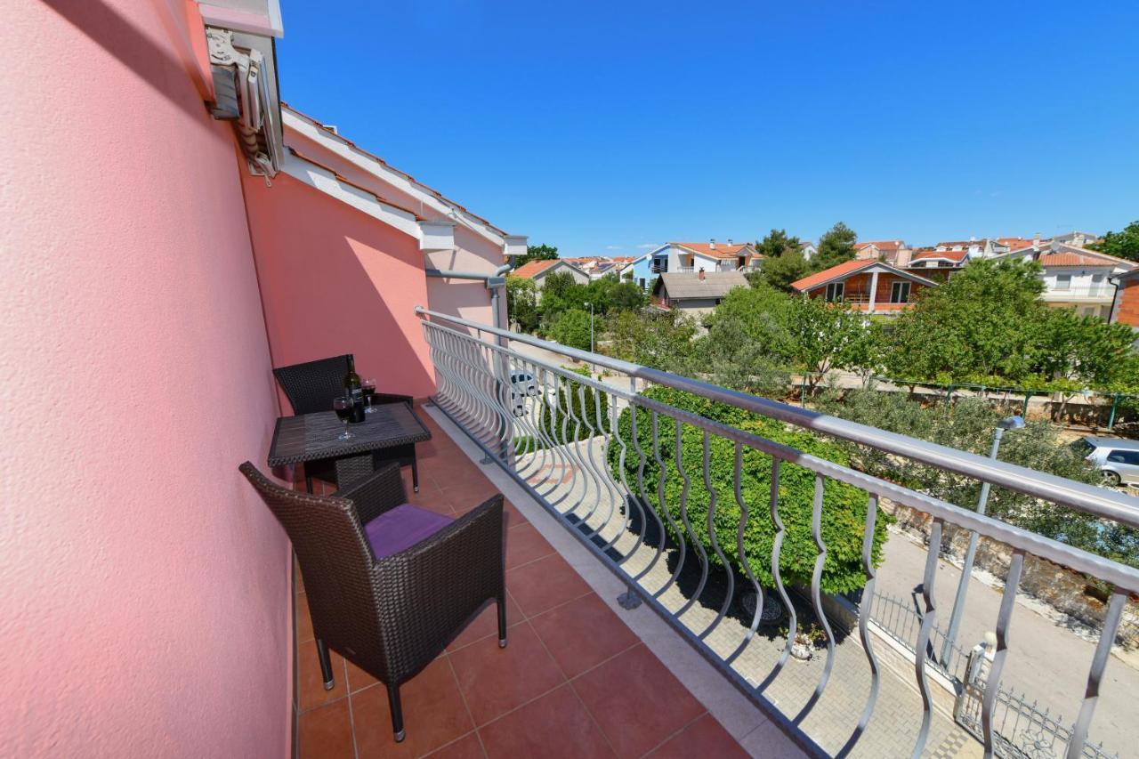 Apartments Villa Miranda Vodice Ngoại thất bức ảnh