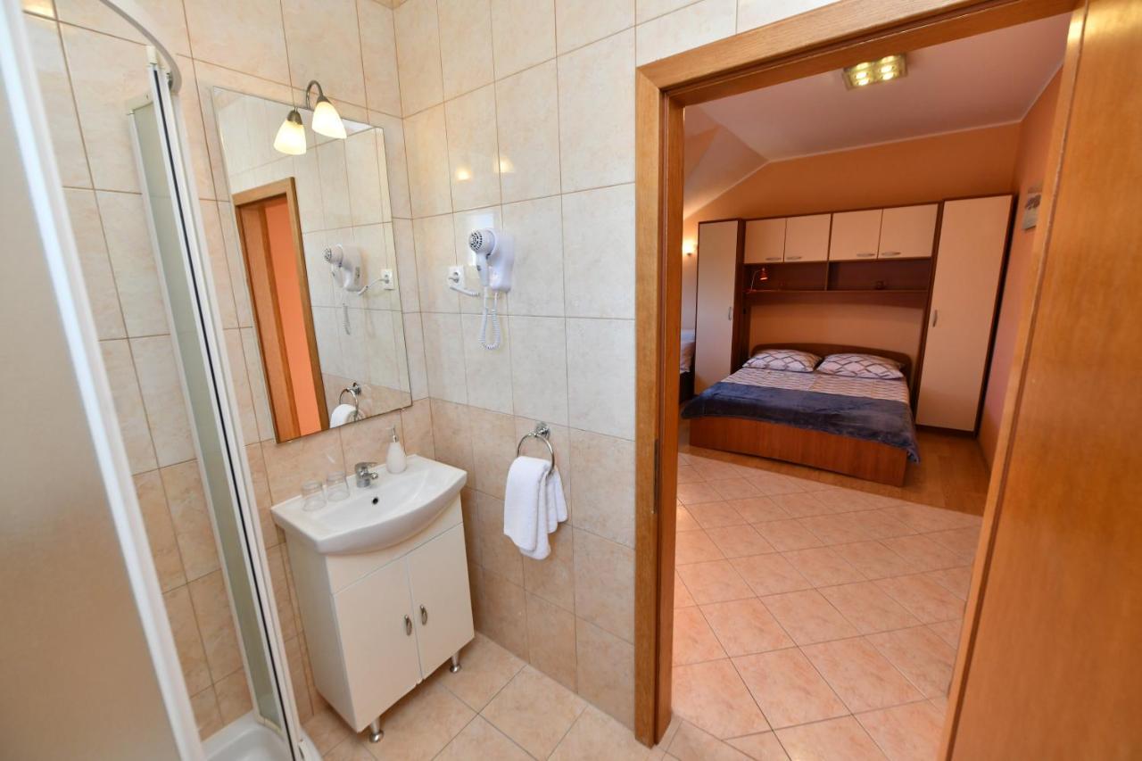 Apartments Villa Miranda Vodice Ngoại thất bức ảnh