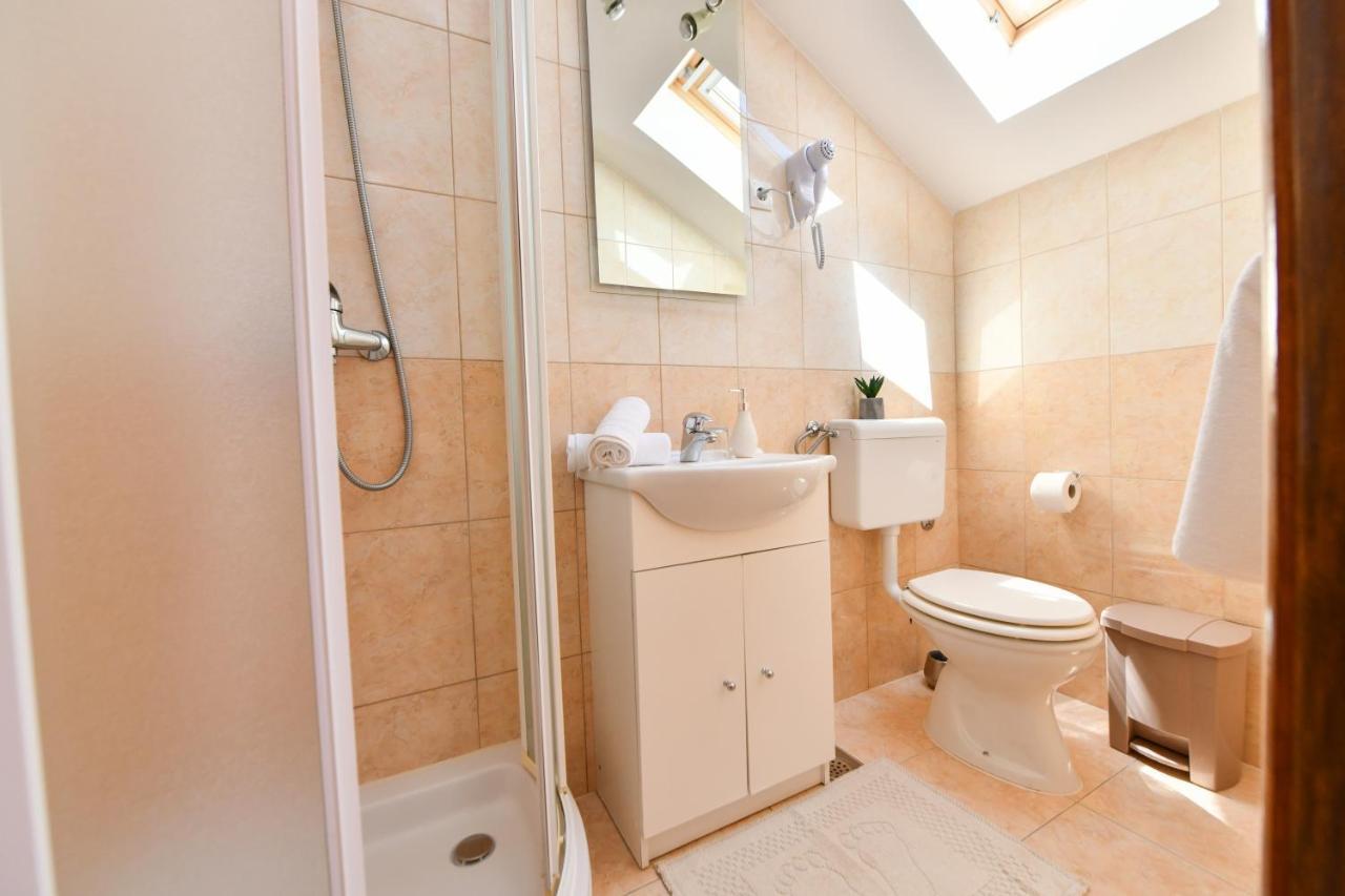 Apartments Villa Miranda Vodice Ngoại thất bức ảnh