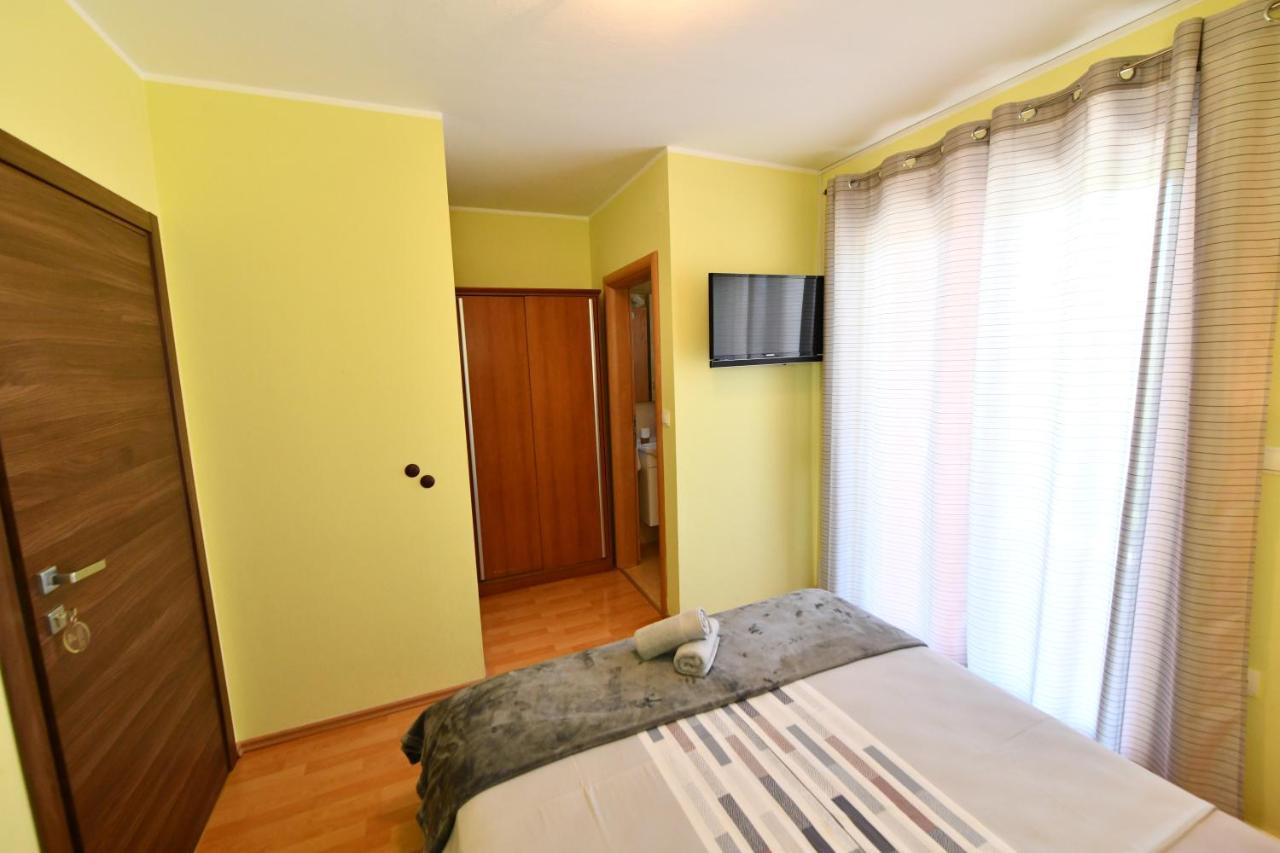 Apartments Villa Miranda Vodice Ngoại thất bức ảnh