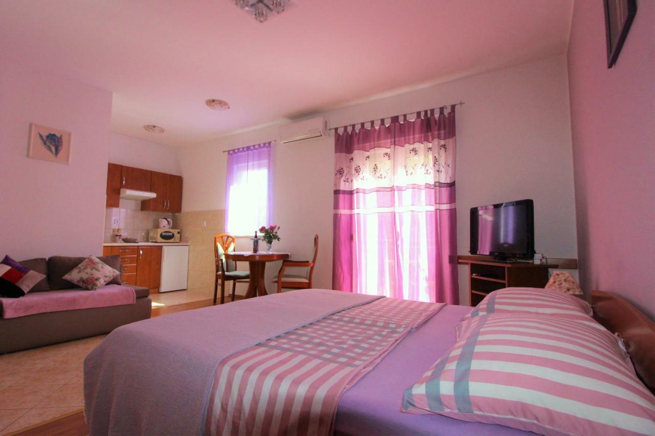 Apartments Villa Miranda Vodice Ngoại thất bức ảnh